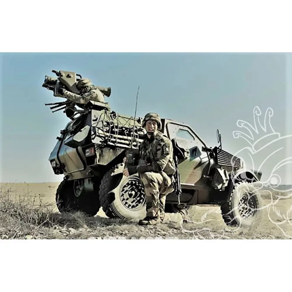 Véhicule militaire VBL porte-missile Milan AT - Ace 72421 - 1/72 - 11