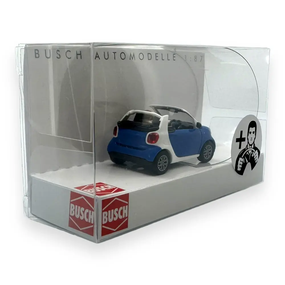 Véhicule Smart For2 Cabriolet avec personnages - BUSCH 50779 - HO 1/87  - 2