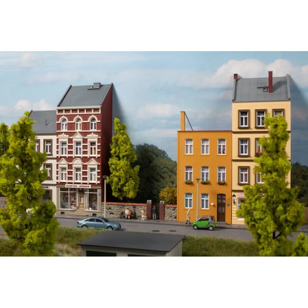 4 maisons en demi-relief SchmidtstraBe AUHAGEN 11467 - HO 1/87 387x45x214mm - 4