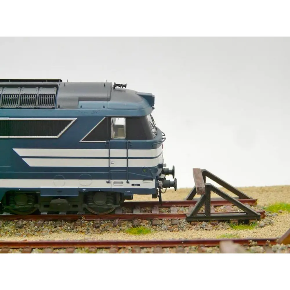 Lot de 12 heurtoirs métalliques et en bois - Bois Modélisme 113009 - HO 1/87 - 4