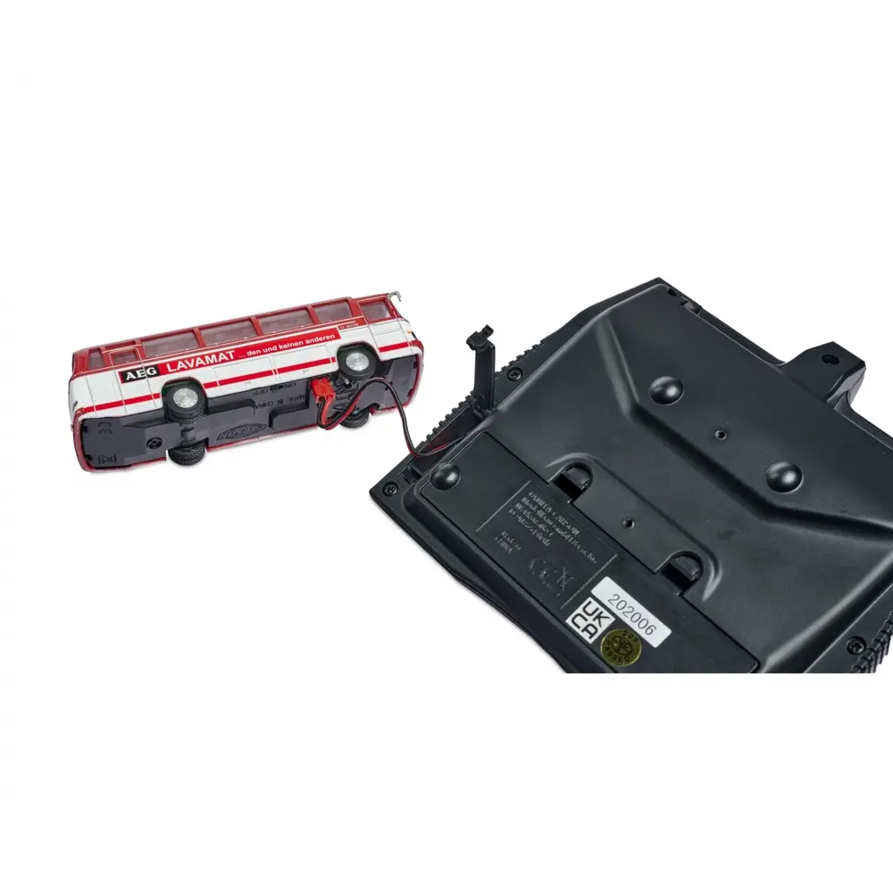 Omnibus Mercedes Benz O 302 rouge  - Carson 500504144 - 1/87 - 4