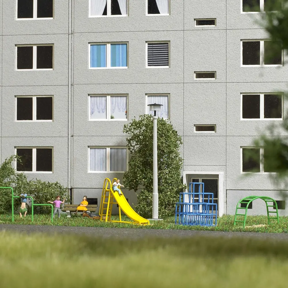 Aire de Jeux - Busch 79830 - HO 1/87  - 3