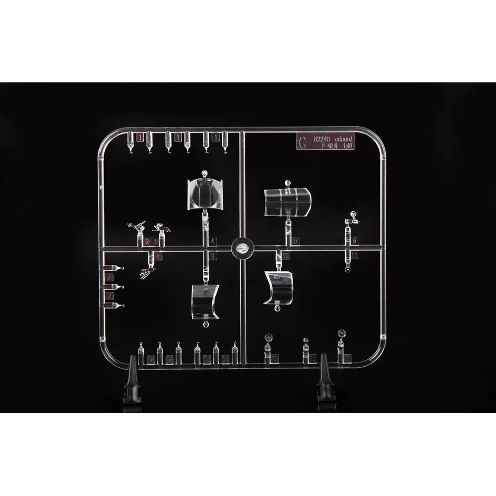 Avion P-40N Warhawk Royal Class Dual Combo - Eduard Plastic Kits 0025 - 1/48 - 44