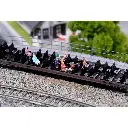 8 Figurines - Personnages assis sans jambe - Faller 151685 - HO 1/87 - 4