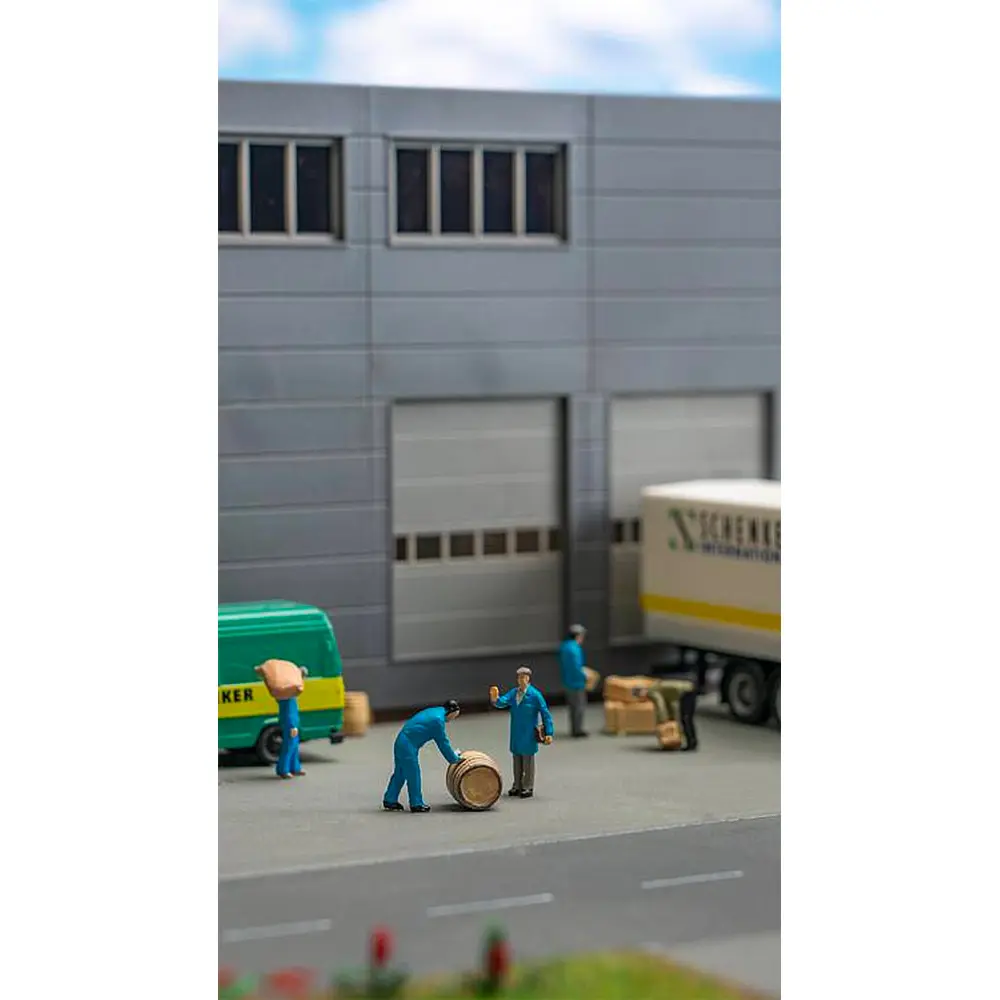 Lot de 6 personnages ouvriers transportant des cargaisons - Faller 151609 - HO 1/87 - 2