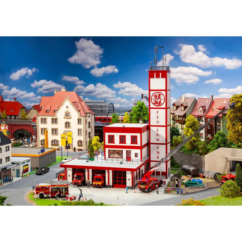 Poste de pompiers moderne FALLER 130159 - HO 1/87 - 4