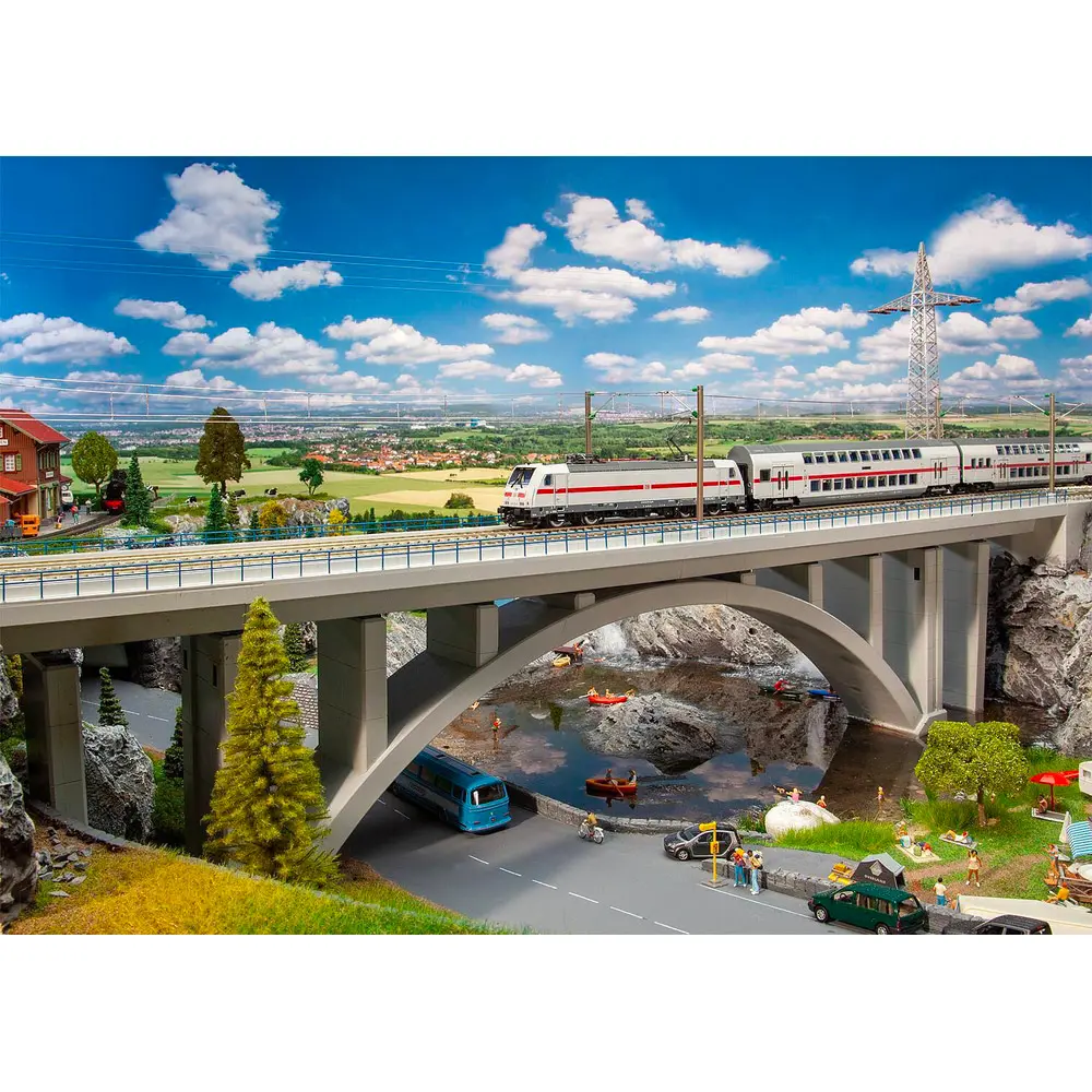 Pont ferroviaire moderne en arc Faller 120505 - HO : 1/87 - 1015 x 137 x 217 mm - 2