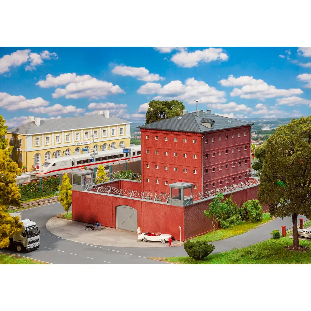 Établissement pénitentiaire - Faller 130808 - HO 1/87 - 3