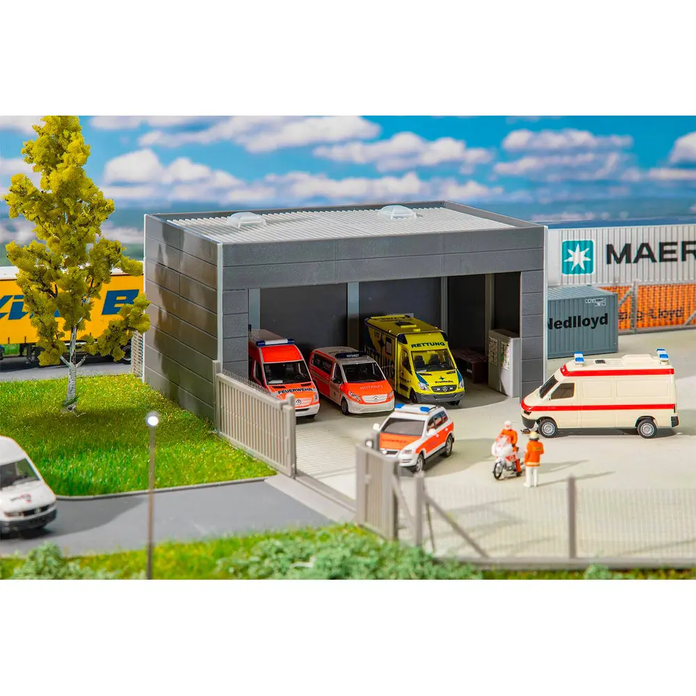 Abri pour véhicules - FALLER 130893 - HO 1/87 - Ep VI  - 2