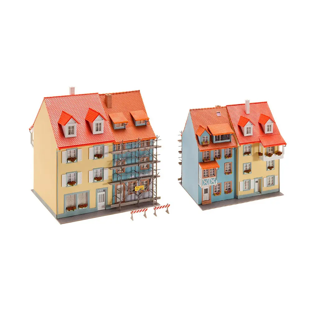 2 petites maisons de ville avec échafaudages - FALLER 130494 - HO 1/87 - EP V - 3