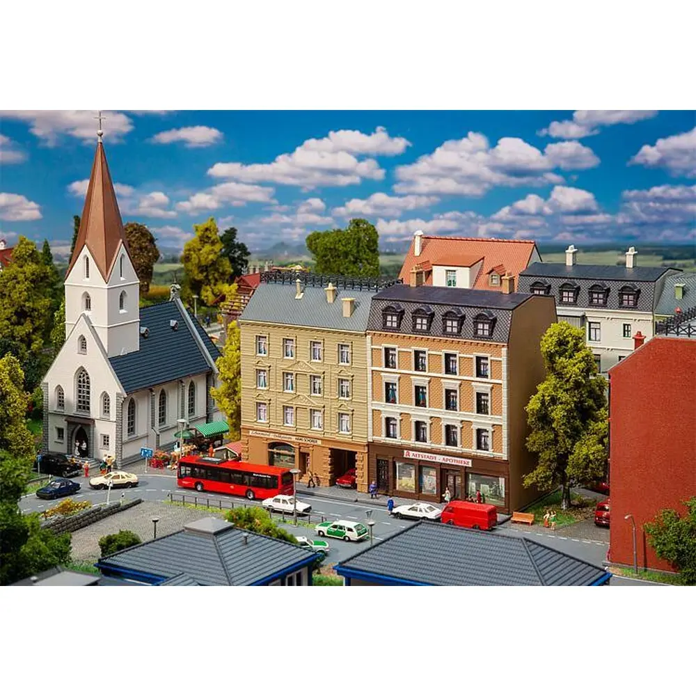 Immeubles urbains avec épicerie fine et pharmacie - Faller 232384 - N 1/160 - 3