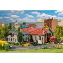 Remise à locomotives à deux niveaux avec atelier - Faller 222106 - N 1/160 - EP II - 182 x 160 x 70 mm - 2