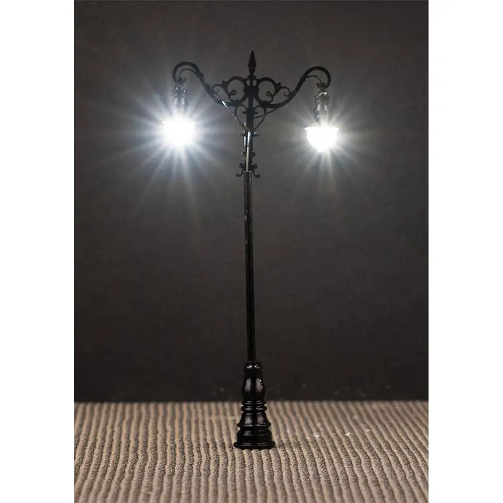 Lot de 3 lampadaires doubles avec LED - HO 1/87 - Faller 180106 - 2