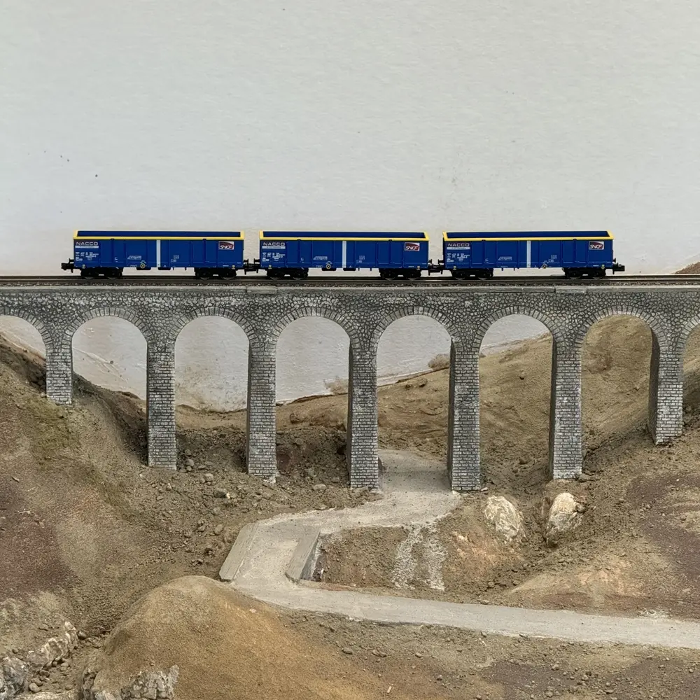 Coffret de 3 wagons tombereaux Eamnos - Arnold HN6602 - N 1/160 - SNCF - Ep VI - 2R - 10