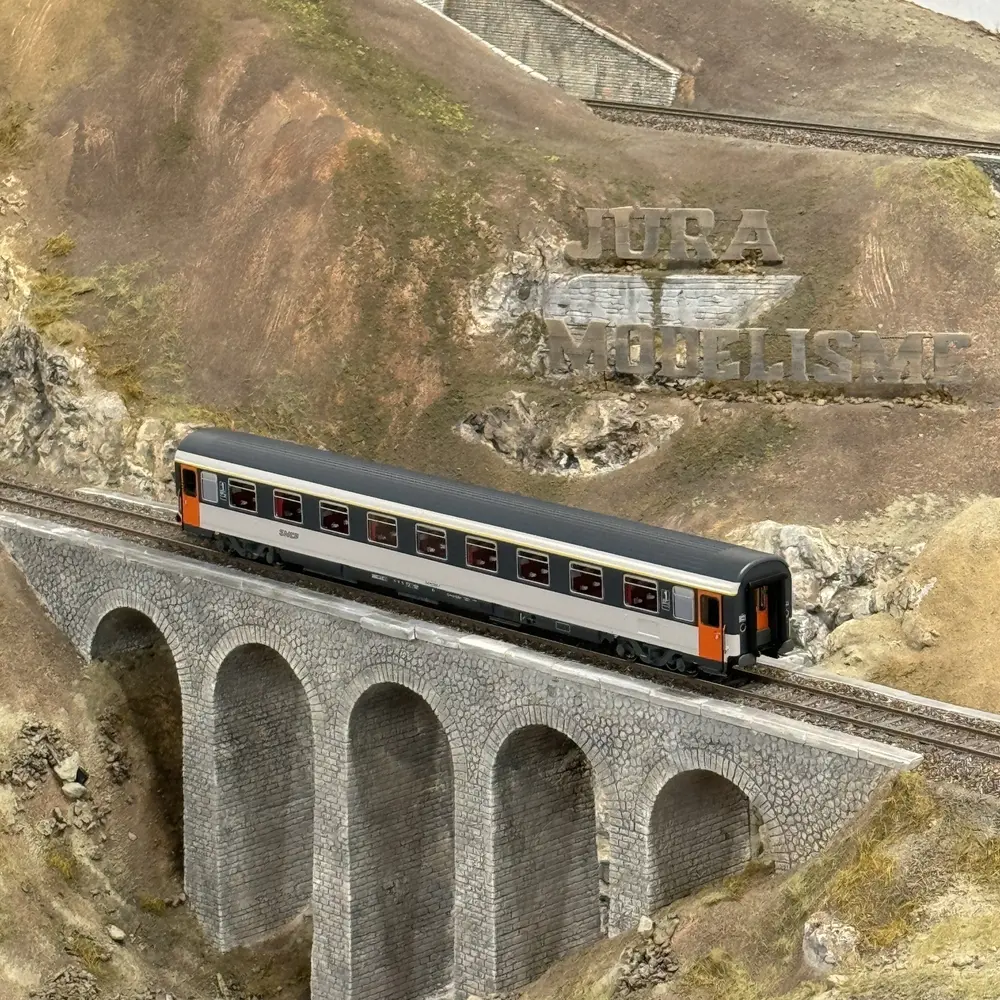 Voiture voyageurs VSE A9u Corail - LS Models 40381 - HO 1/87 - SNCF - Ep IV - 2R - 5