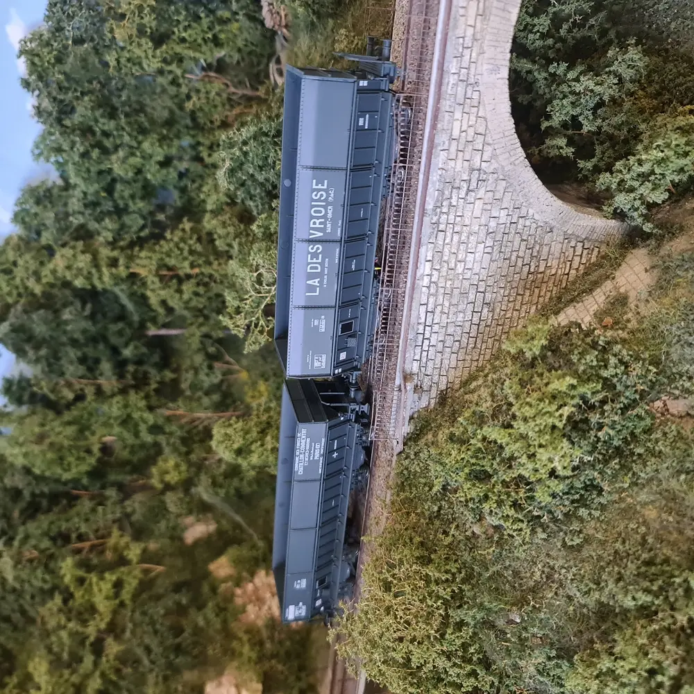 Set de 2 wagons "Chatillon -Commentry" et "La Desvroise"LS Models 31104 - HO : 1/87 - SNCF - EP III - 5