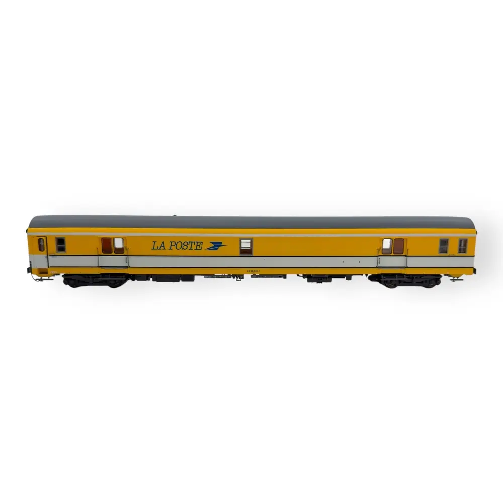 Voiture postale PA UIC livrée jaune/blanche toit gris, bogies Y24X - LS Models 40428 - HO 1/87 - SNCF - Ep IV - 2R - 3