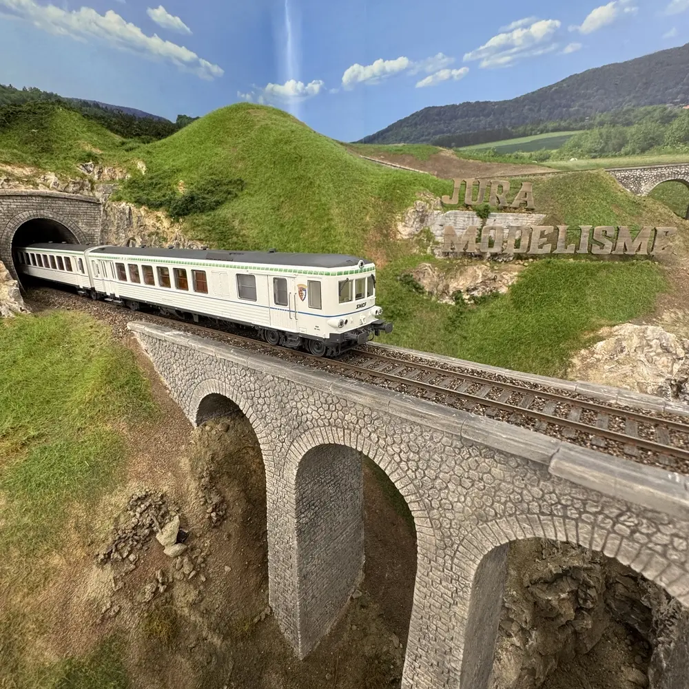 Autorail diesel EAD X4696-XR8690 - LS Models 10030 - HO 1/87 - SNCF - Ep IV - Analogique - 2R - 7