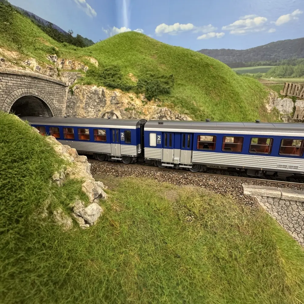 Autorail diesel EAD X4638-XR8650 - LS Models 11032 - HO 1/87 - SNCF - Ep V - Analogique - 2R - 8