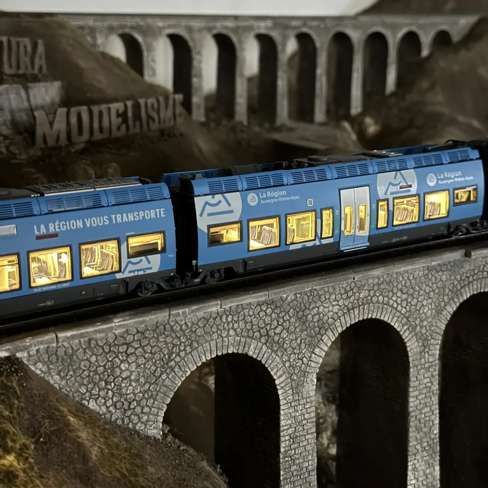 Autorail bimode AGC B81661 / B81662 Auvergne Rhône Alpes - LS Models 10089S - HO 1/87 - SNCF - Ep VI - Digital sound - 2R - 13