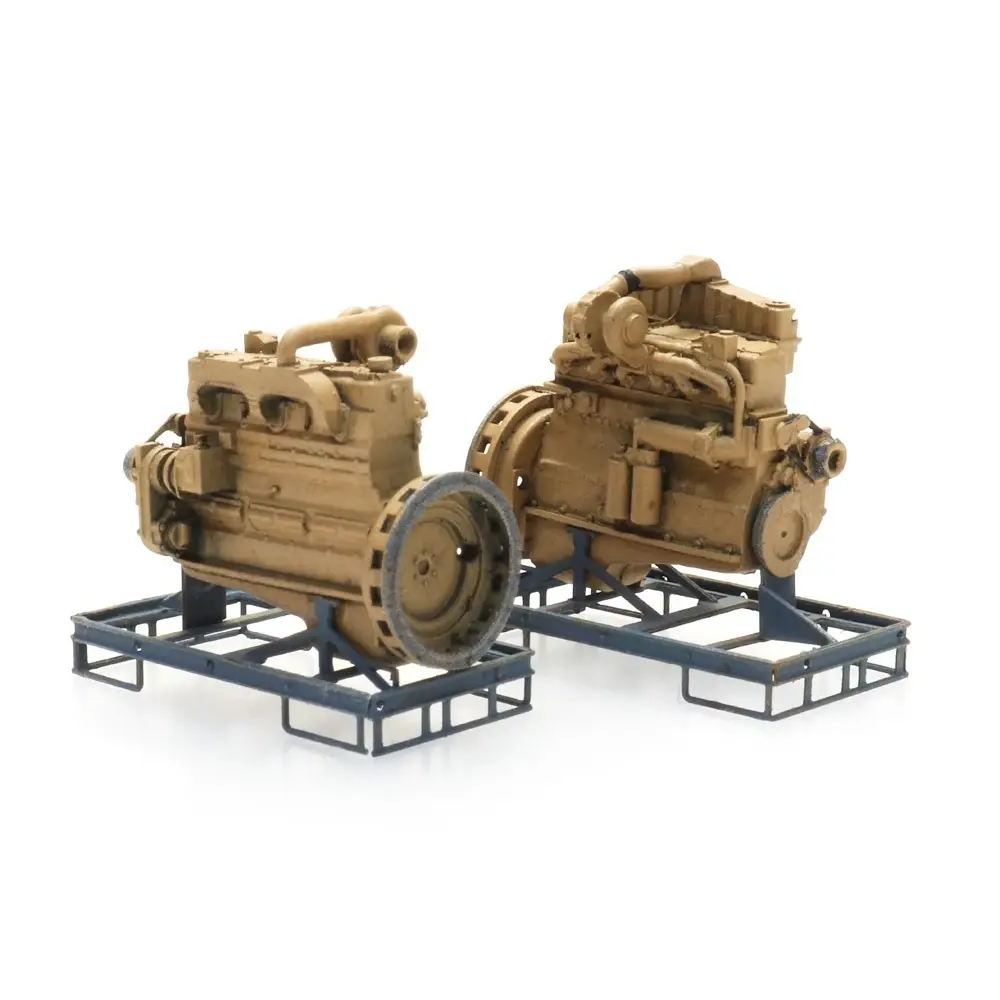 Deux moteurs diesel industriels sur palettes de transport - ARTITEC 316.099 - N 1/160 - 3