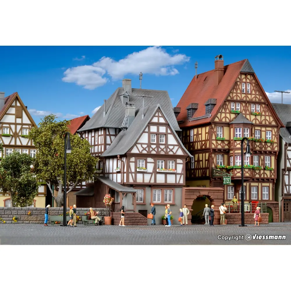 Grande maison de ville à colombages HO 1/87 - 4