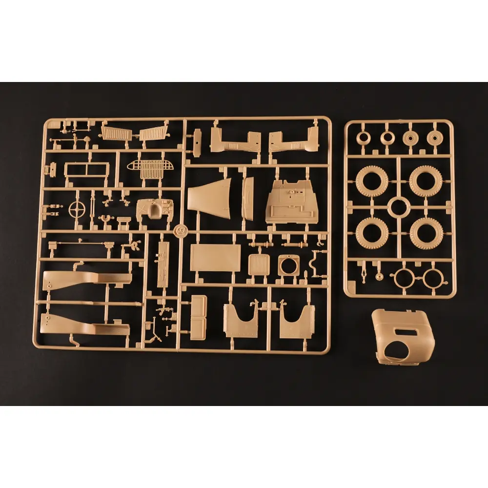USA CCKW-352 Version tourelle de mitrailleuse avec obusier M2A1 105 mm - I love kit 63567  - 5