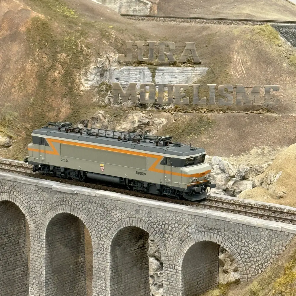 Locomotive électrique BB22354 - LS MODELS 11561S - EP V - HO 1/87 - SNCF - ACC SON - 5