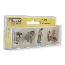 Pack de 4 personnages tondant 2 moutons NOCH 15751 - HO : 1/87ème - 3
