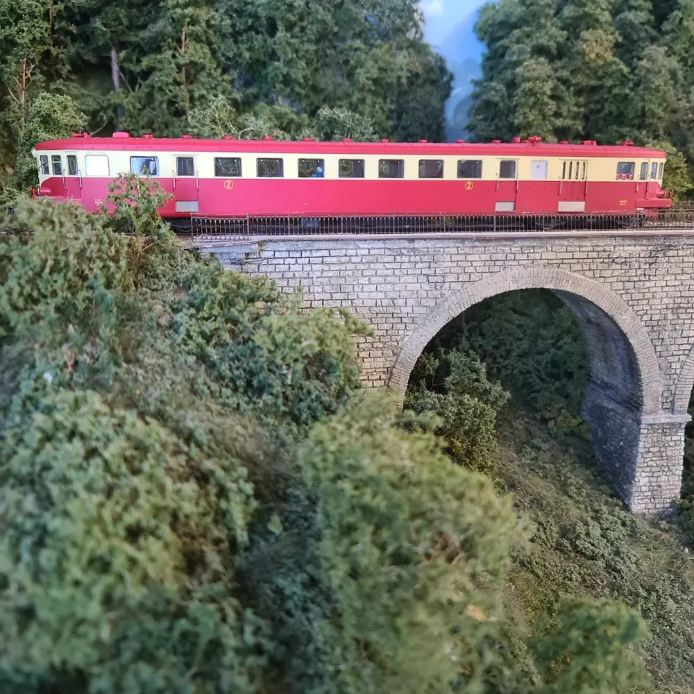 Autorail diesel De Dietrich X-3715 - MISTRAL 21-05-G003 - SNCF - HO 1/87 - IV - 9