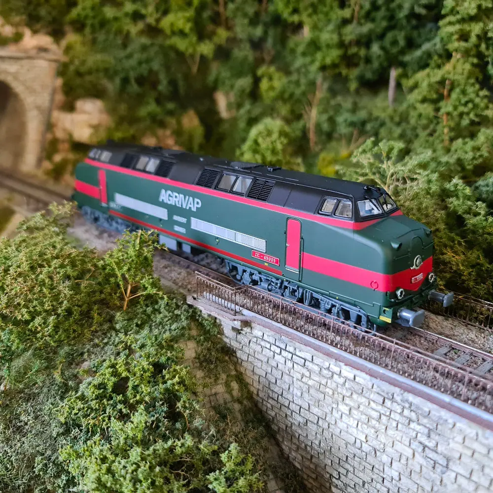 Locomotive diesel CC 65005 - Mistral 23-03-S004 - HO 1/87 - SNCF - Ep VI - Analogique - 2R - 5