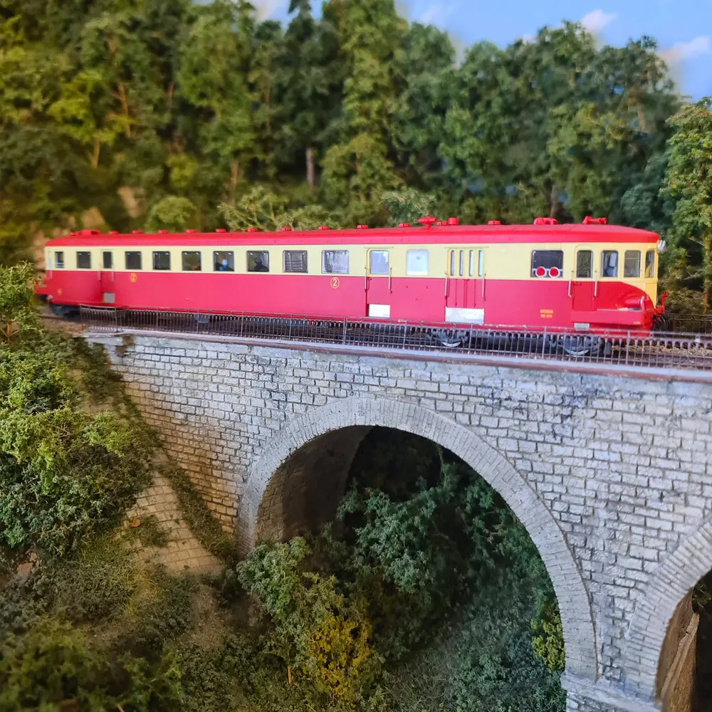 Autorail diesel De Dietrich X-3715 - MISTRAL 21-05-S003 - SNCF - HO 1/87 - IV - 4