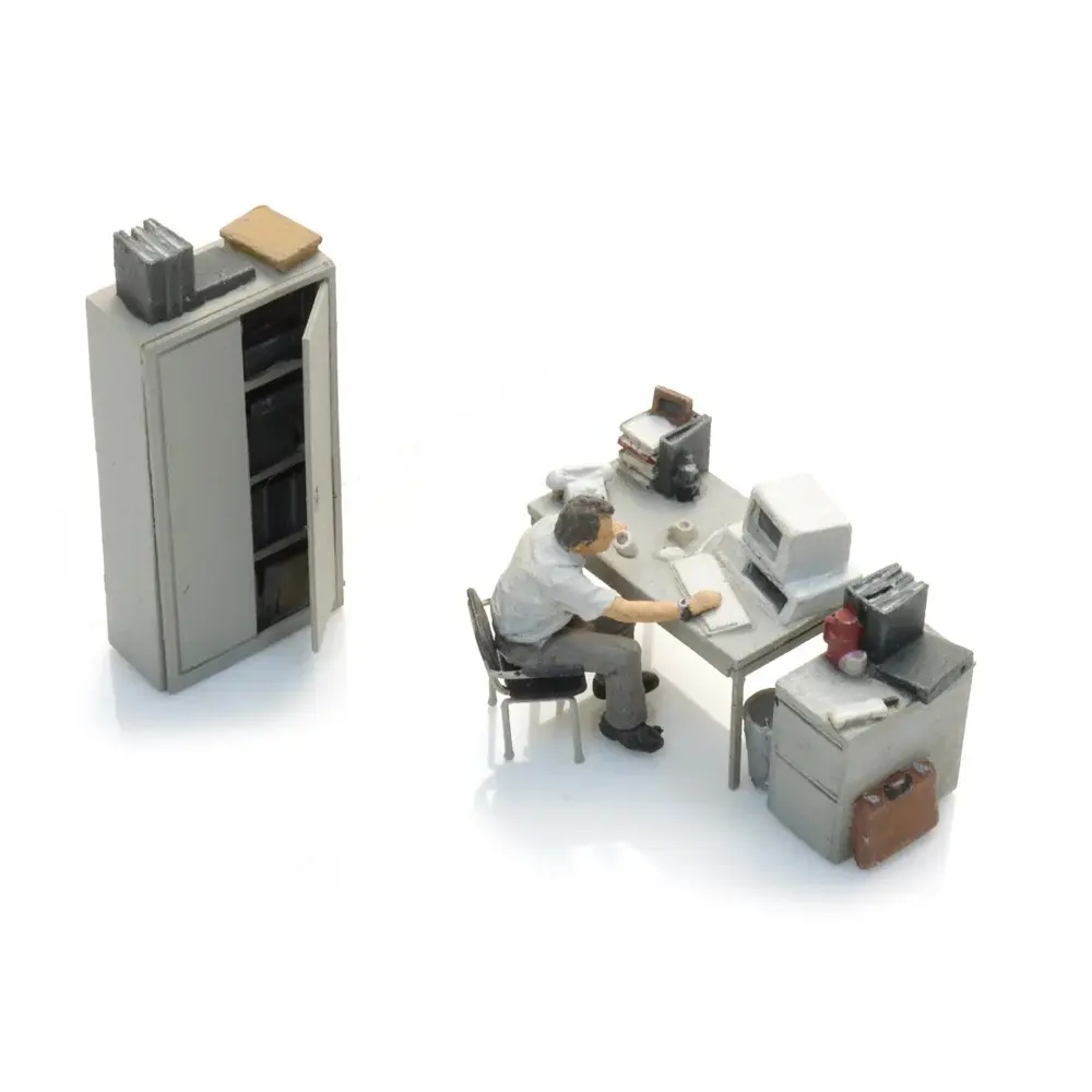 Intérieur de bureau avec figurine - Artitec 387.682 - HO 1/87 - 3