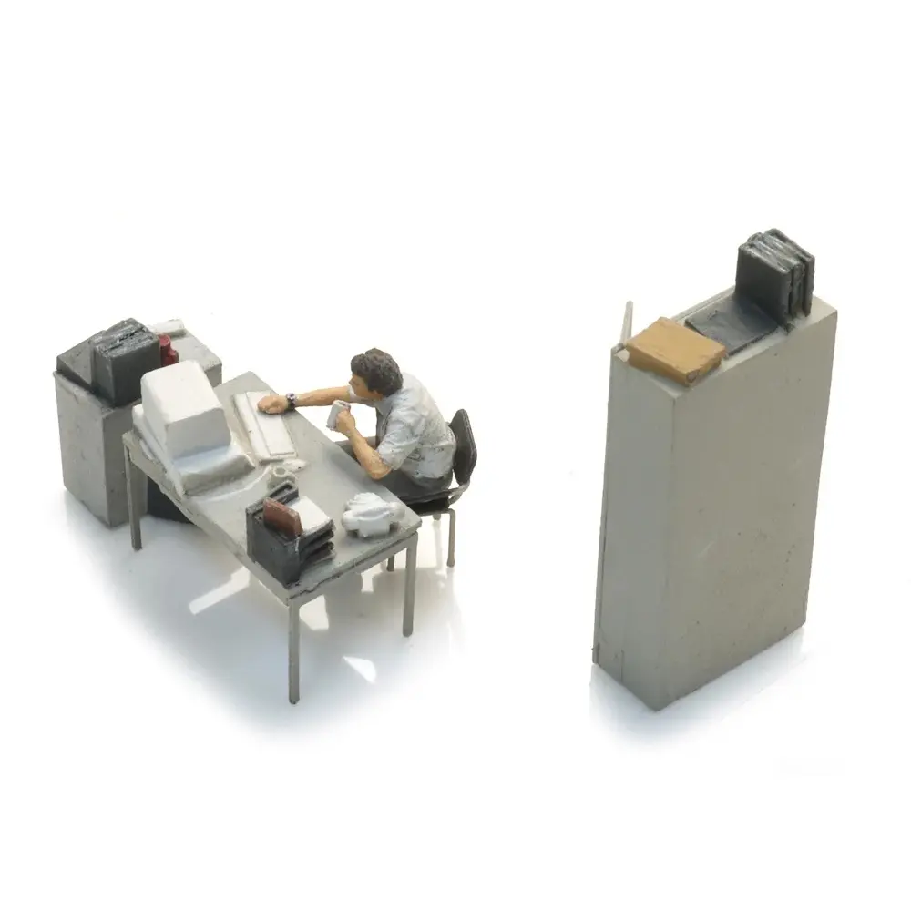 Intérieur de bureau avec figurine - Artitec 387.682 - HO 1/87 - 5