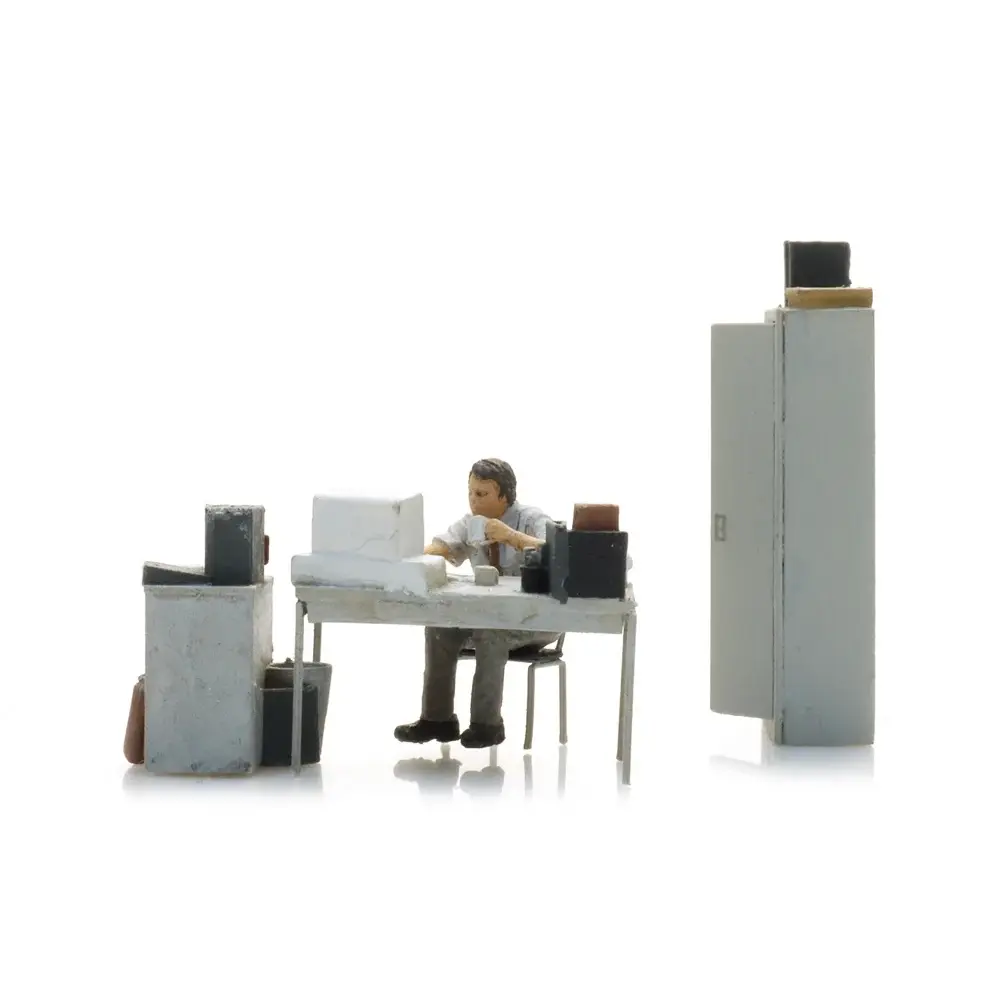 Intérieur de bureau avec figurine - Artitec 387.682 - HO 1/87 - 2