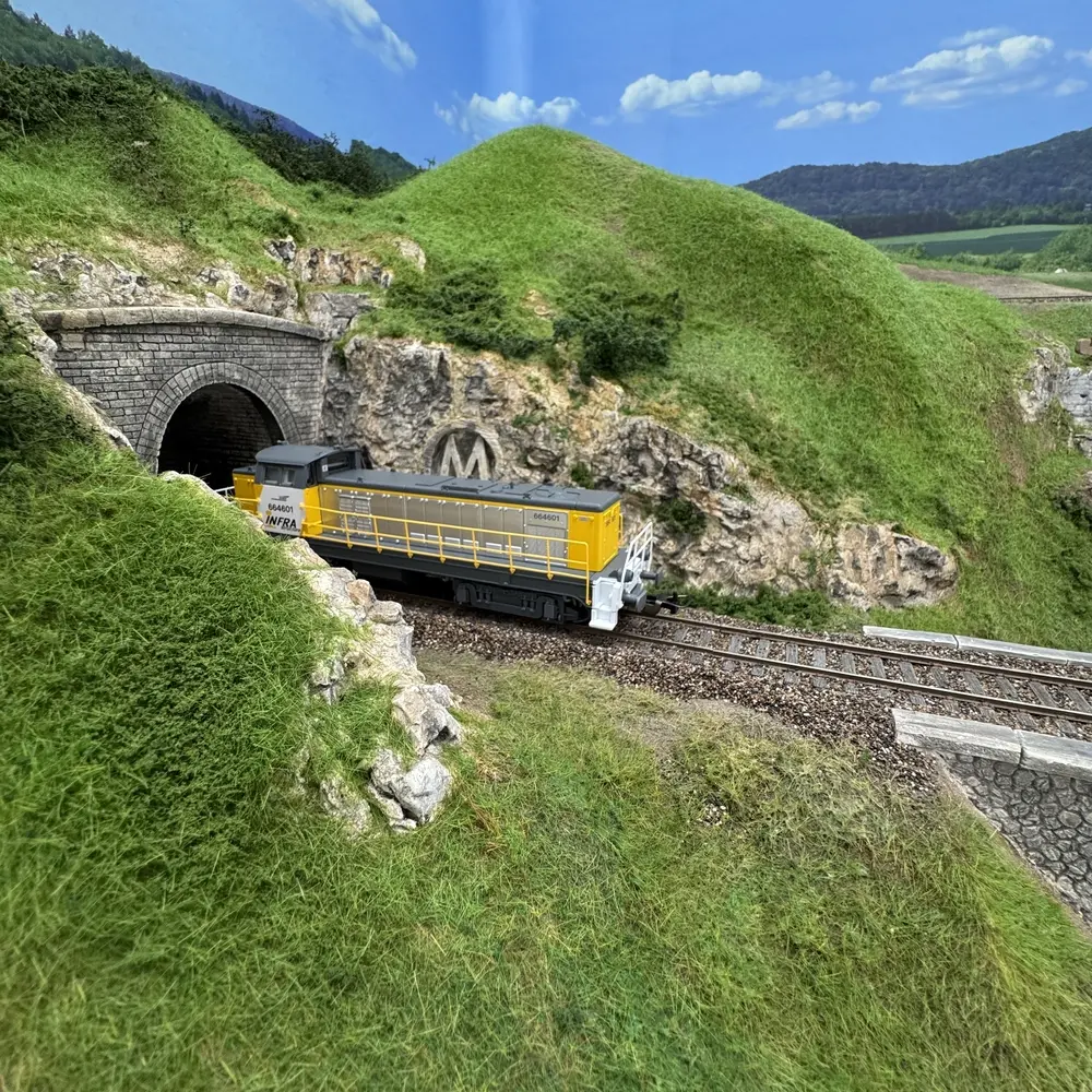 Locomotive diesel BB 64601 Infra - Piko 96182 - HO 1/87 - SNCF - Ep V - Analogique - 2R - 7