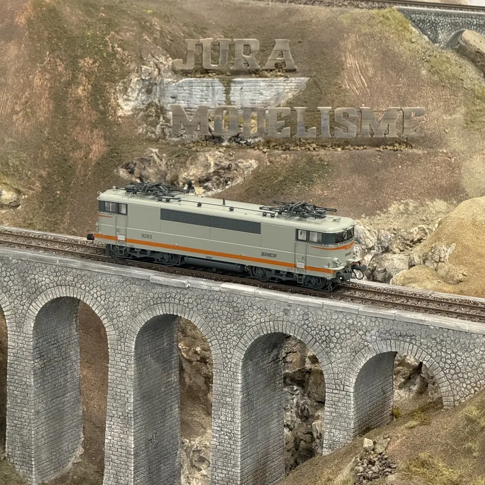 Locomotive électrique BB 9263 - Ree Modèles MB085 - HO 1/87 - SNCF - Ep IV-V - Analogique - 2R - 6