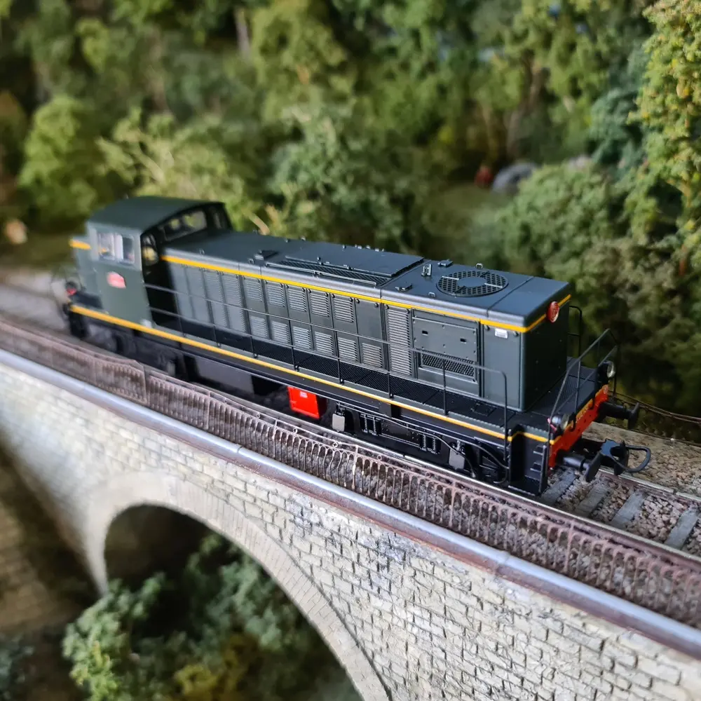 Locomotive Diesel 040 DE 131 Dépôt Mohon - DCC SON R37 HO41032DS SNCF - HO - EP III - 5