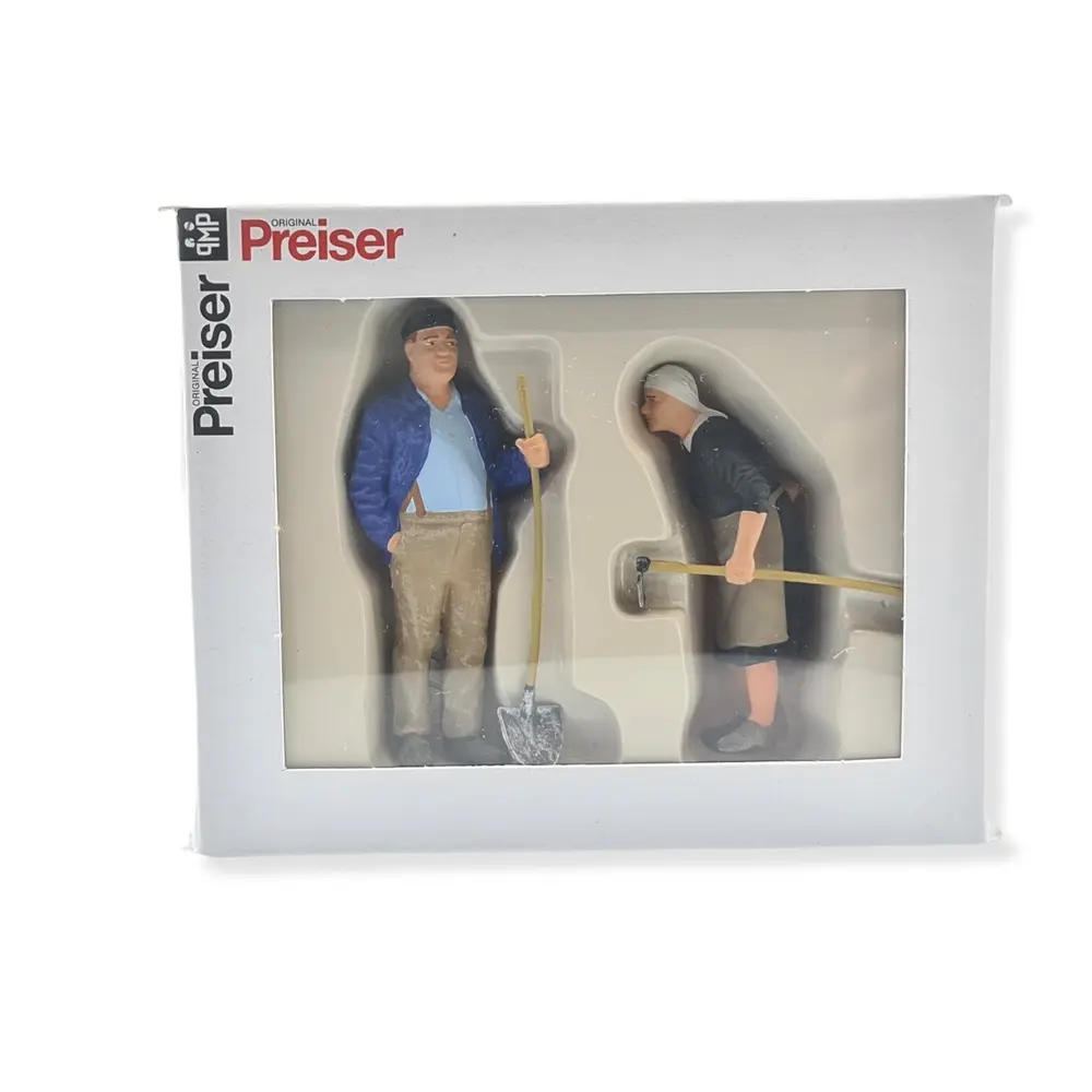 Lot de 2 personnages fermier et fermière Preiser 45071 - G : 1/22.5 - 2