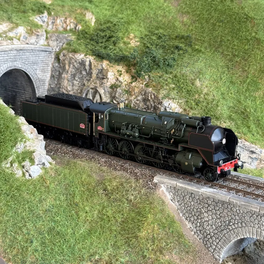 Locomotive à vapeur 150 P 13 tender 34 P 405 - Analogique - R37 HO41207 - SNCF - 4