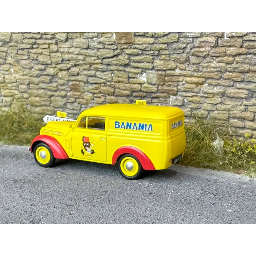 Voiture Renault JUVAQUATRE Fourgon Tôlé "BANANIA" - REE MODELES RECB171 - HO 1/87 - 2