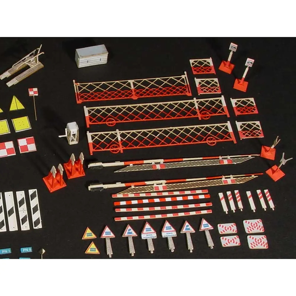Éléments Stockés de District - Régions et Compagnies VOI018 - HO 1/87 - 5