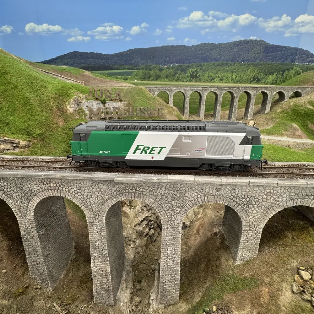 Locomotive diesel BB 67471 Fret - Ree Modèles MB241 - HO 1/87 - SNCF - Ep V - Analogique - 2R - 5