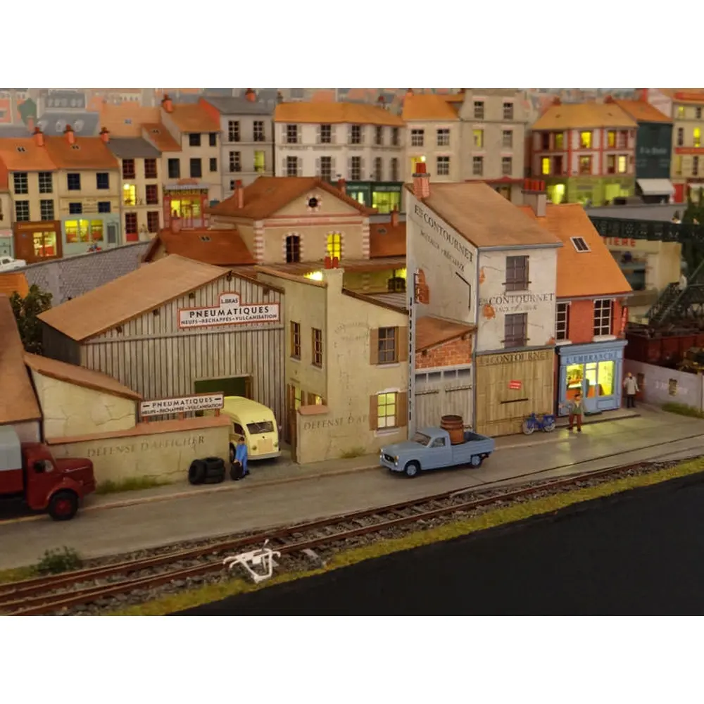 Bloc de Locaux Professionnels Anciens (Modèle 1) - Régions et Compagnies PRO009 - HO 1/87 - 3