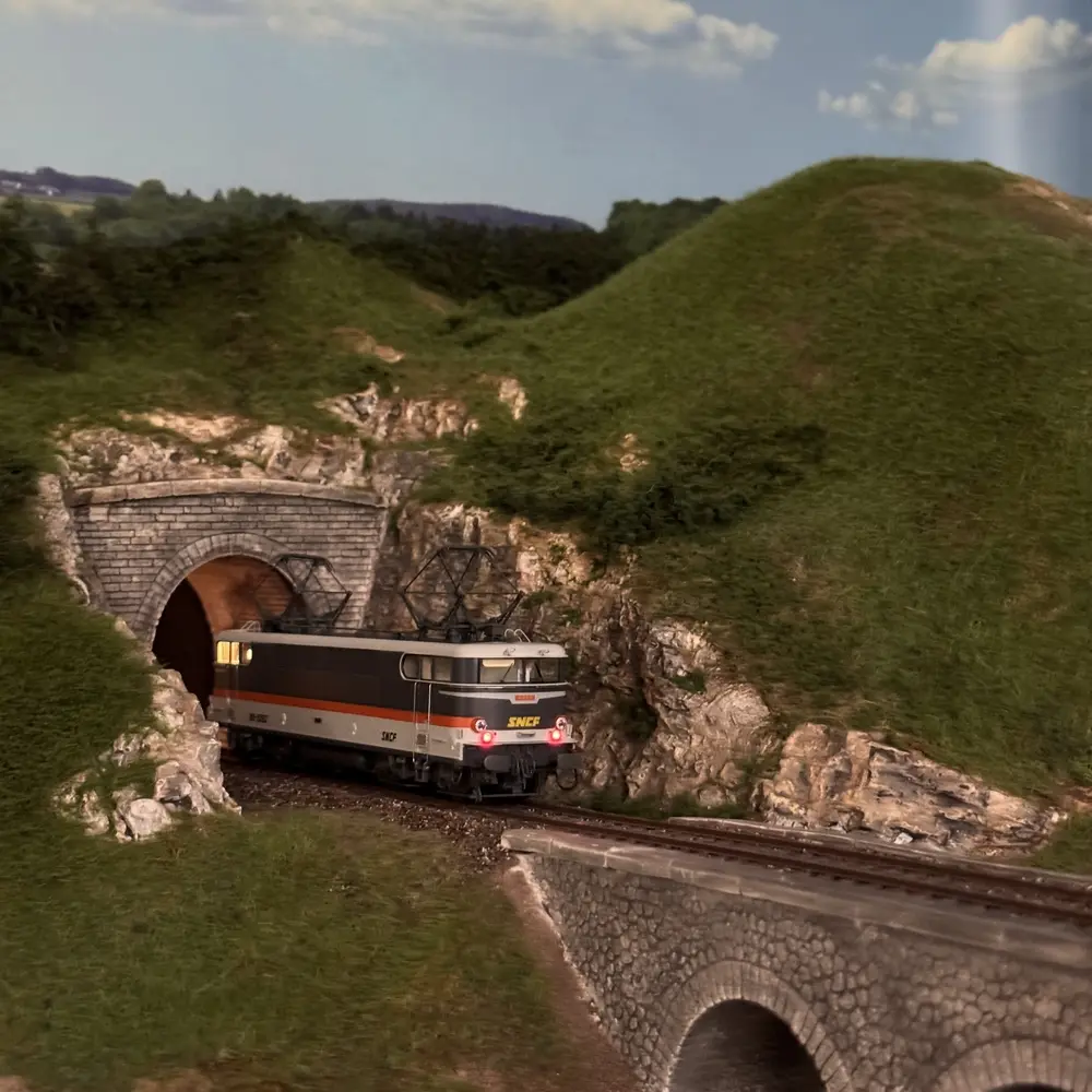 Locomotive électrique BB 9282 - ACC SON - REE Modèles MB205SAC - HO - SNCF - EP IV-V - 6