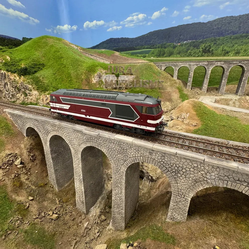 Locomotive diesel BB 67613 Capitole CMR - Ree Modèles MB243SAC - HO 1/87 - SNCF - Ep VI - Digital sound fumigène - 3R - 5