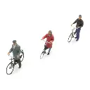 3 cyclistes qui attendent - Artitec 5870018 - HO 1/87 - 3
