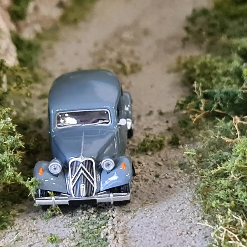 Citroën Traction 11B - SAI 6103 - HO 1/87 - 5
