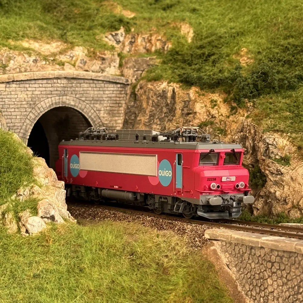 Locomotive électrique BB 22238 Ouigo - Roco 7500013 - SNCF - HO 1/87 - EP. VI - Analogique - 2R - 7