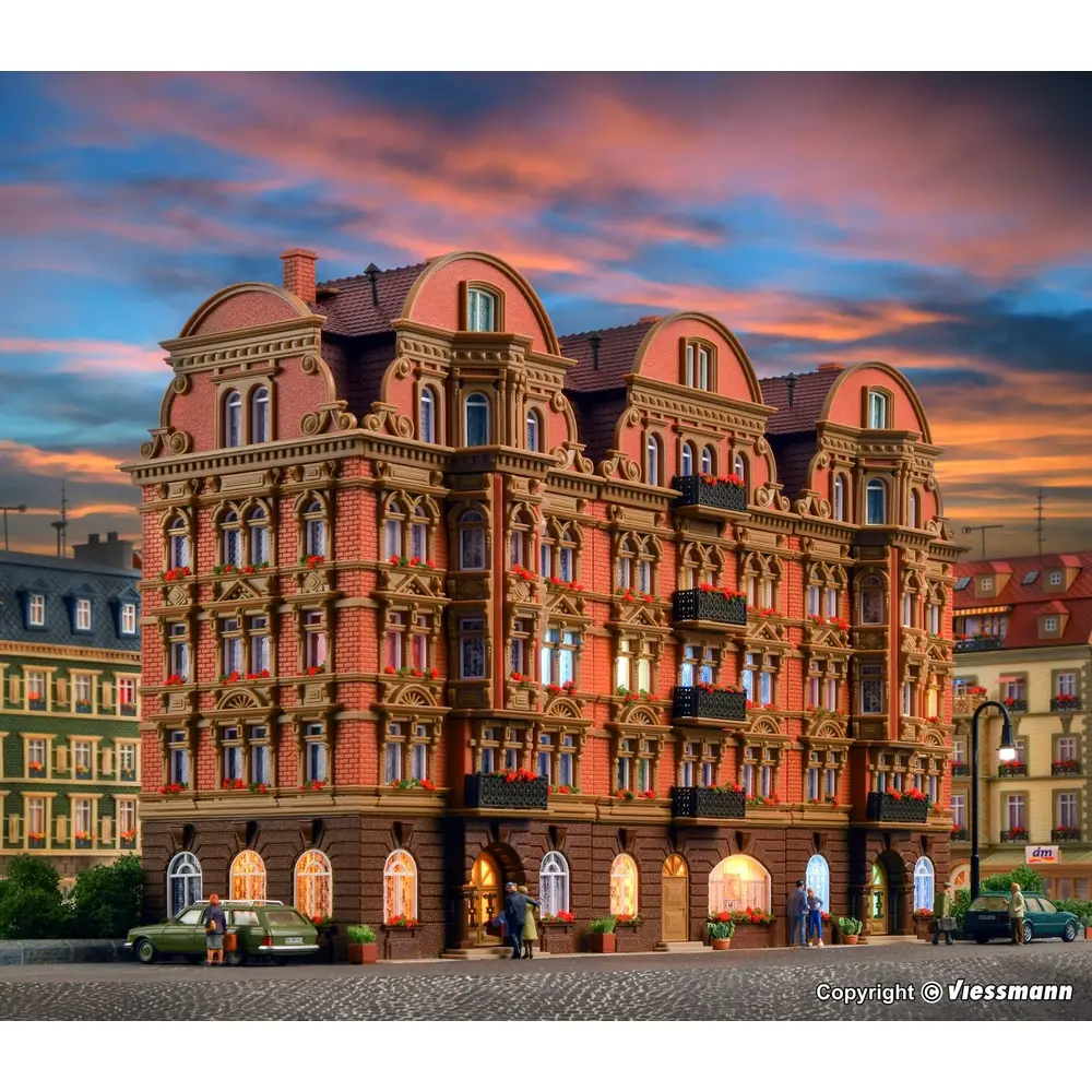Palace 6 étages avec nombreux détails - VOLLMER 43775 - HO 1/87 - 4
